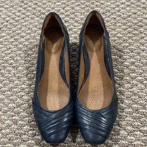 Clarks Artisan Slides